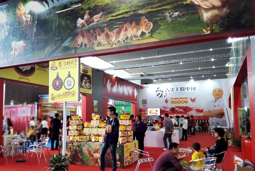 “龍須皇”胡須雞爭(zhēng)鳴第四屆惠州農(nóng)博會(huì)|餐飲界