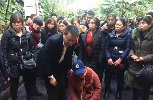 年終盤(pán)點(diǎn)：2015年，引領(lǐng)餐飲O2O風(fēng)向標(biāo)的十大關(guān)鍵詞