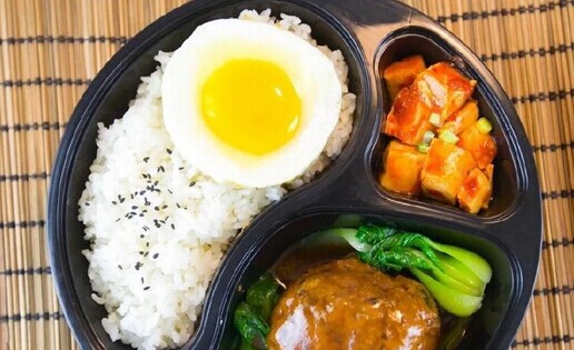 這家23年前的中國(guó)外賣(mài)龍頭敗在了哪？|餐飲界