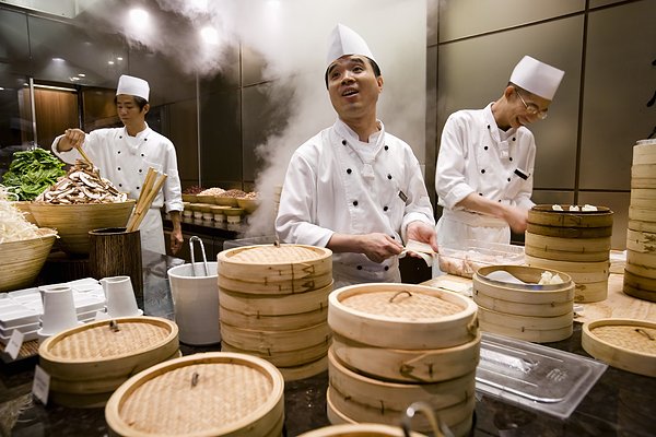 “名廚亮灶”是否能讓餐飲外賣(mài)出現(xiàn)新轉(zhuǎn)機(jī)？