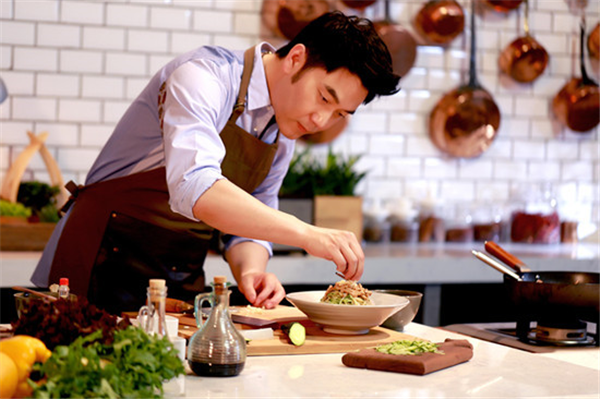 玩轉(zhuǎn)“網(wǎng)紅”，林依輪要演出不一樣的“美食計(jì)”|餐飲界