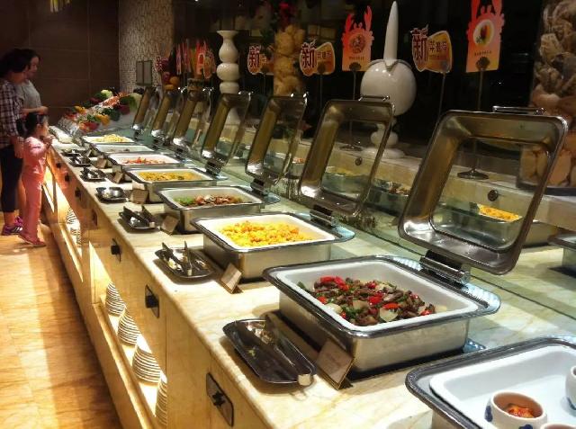  自助餐快沒法干了，活路在哪里？|餐飲界