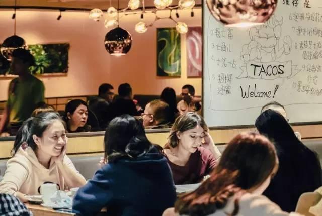 天吶！他開了60多家店，竟然1道菜也不會做|餐飲界