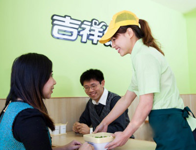 吉祥餛飩董事長(zhǎng)張彪：從3個(gè)人到1萬(wàn)多人，加盟之路是這樣走出來(lái)的|餐飲界
