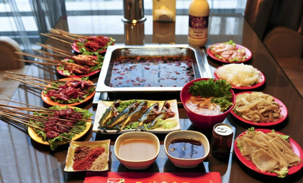 玉林串串香，這家擁有21年歷史的串串店到底是怎么活下來的？|餐飲界