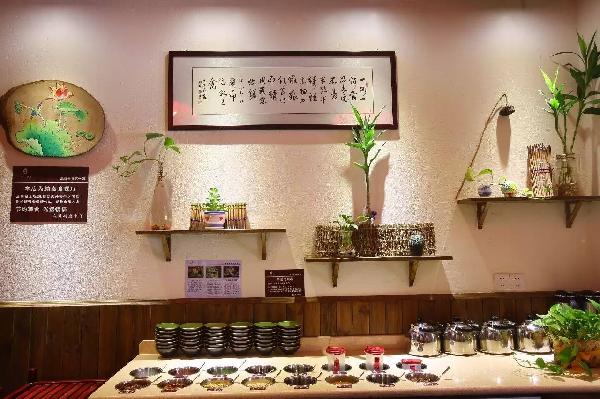 都說(shuō)素食餐廳95%虧錢，這品牌卻打破了魔咒“狠賺錢”|餐飲界