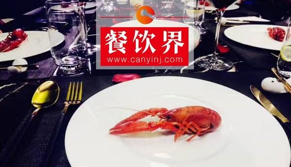 千億市場(chǎng)份額，十萬(wàn)餐飲人分食，小龍蝦市場(chǎng)是一道送命題？