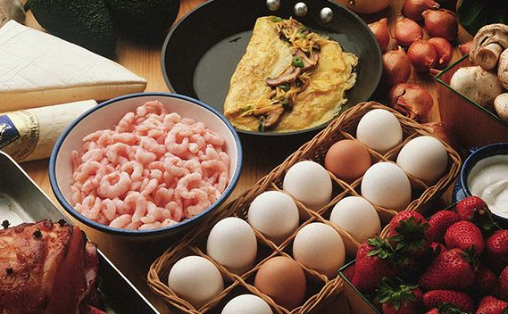 中烹?yún)f(xié)馮恩援：多元化助力餐飲業(yè)前七個(gè)月兩位數(shù)增長