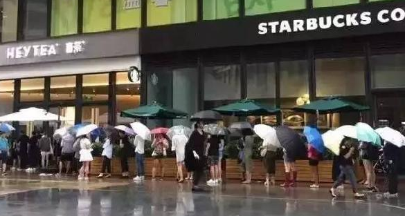 臥底喜茶北京代購群：排隊(duì)沒升級(jí)，黃牛卻“升級(jí)”不少