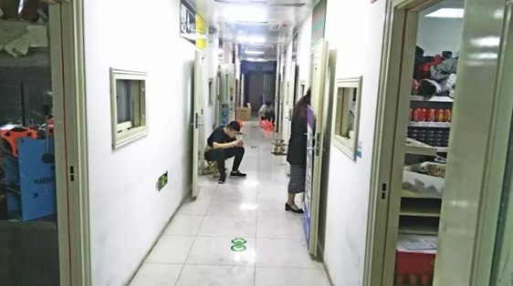 感謝外賣，讓我從失敗的餐飲老板變成月入30萬的“包租公”