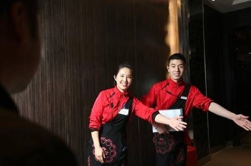 占領(lǐng)北上廣深、布局海外7國，擁有200+門店的海底撈為什么不在重慶開店？