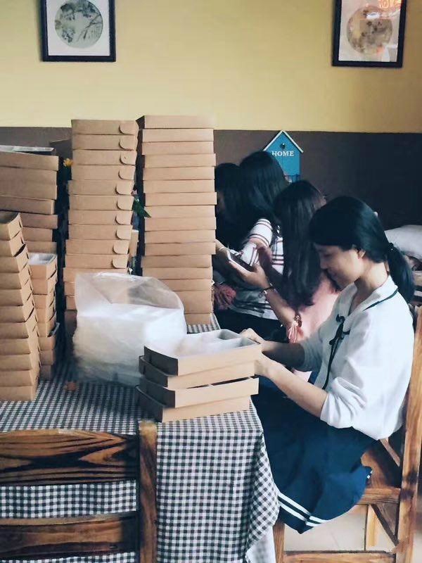 這家外賣炒出60%的復(fù)購，全靠這個有“手段”的女文青