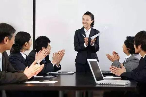 這才叫店長！不然為啥你當(dāng)不了店長！