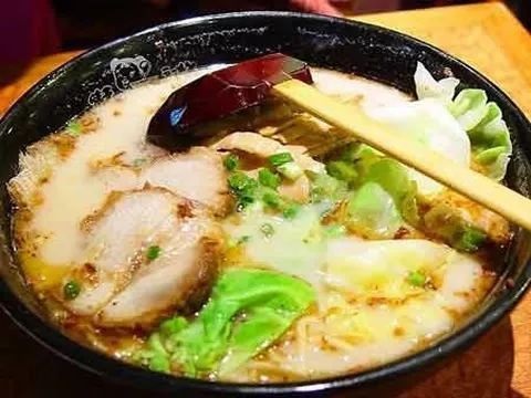 “5年千店”計劃泡湯、業(yè)績連續(xù)3年下滑，味千拉面為何身陷“中年危機(jī)”？