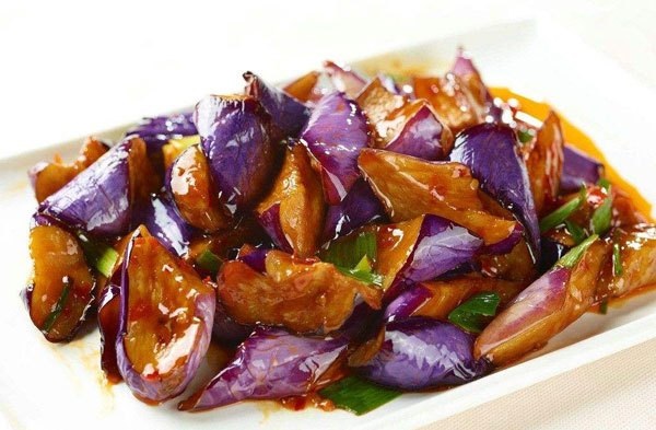 茄子這樣做，竟然能做出紅燒魚(yú)口味，美味到不像話