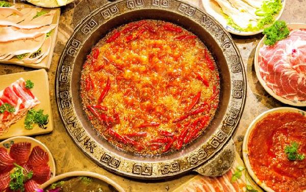 一個(gè)小事件，竟引發(fā)川渝火鍋地震，100多家火鍋店被下架|餐飲界
