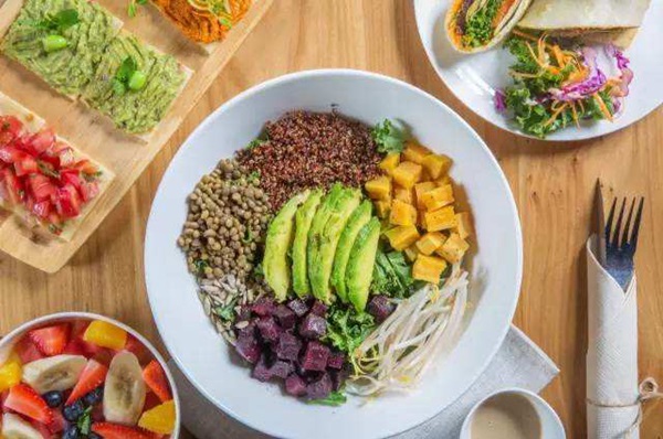 成都餐飲業(yè)刮起輕食風(fēng) 下一個風(fēng)口？
