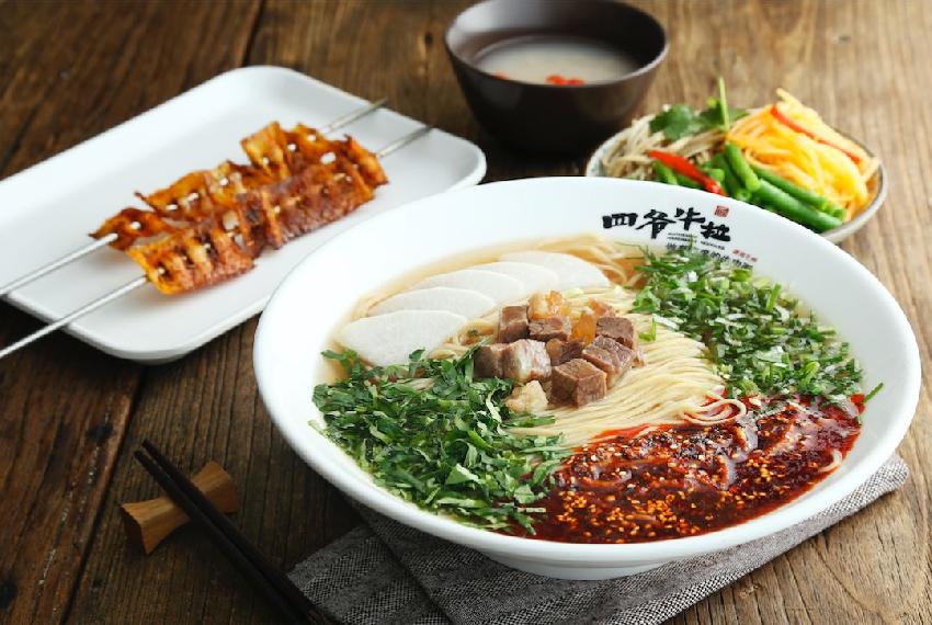 如何優(yōu)雅地吃掉一碗正經牛肉面？