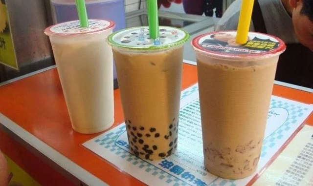一點(diǎn)點(diǎn)、貢茶、Coco都可等14款“無(wú)糖”奶茶竟然都含糖