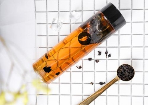 一夫茶網(wǎng)紅文藝短句被刷屏，引領(lǐng)新茶飲“文藝風(fēng)”