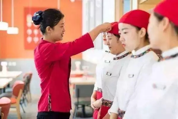 餐飲店長(zhǎng)帶隊(duì)伍9步走，員工個(gè)個(gè)都干勁兒十足！|餐飲界
