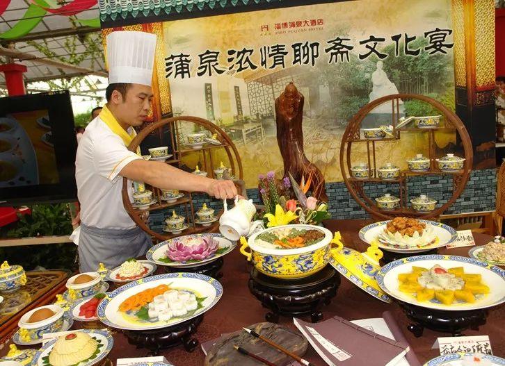 珍藏版創(chuàng)意菜品造型藝術?。ň蕡D文！）
