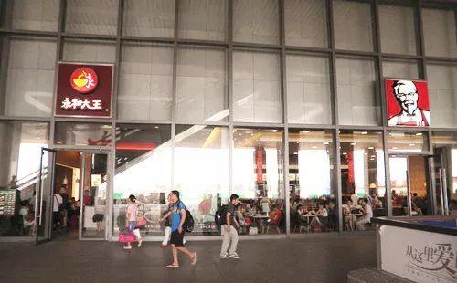為什么餐飲行業(yè)新店不斷開(kāi)，老店不斷關(guān)？