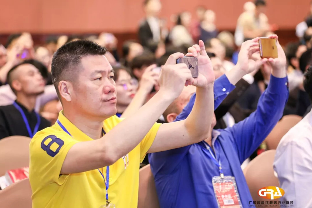 第四屆中國餐飲業(yè)商業(yè)模式論壇圓滿落幕，600位餐飲精英齊聚探討新時期、新餐飲、新模式