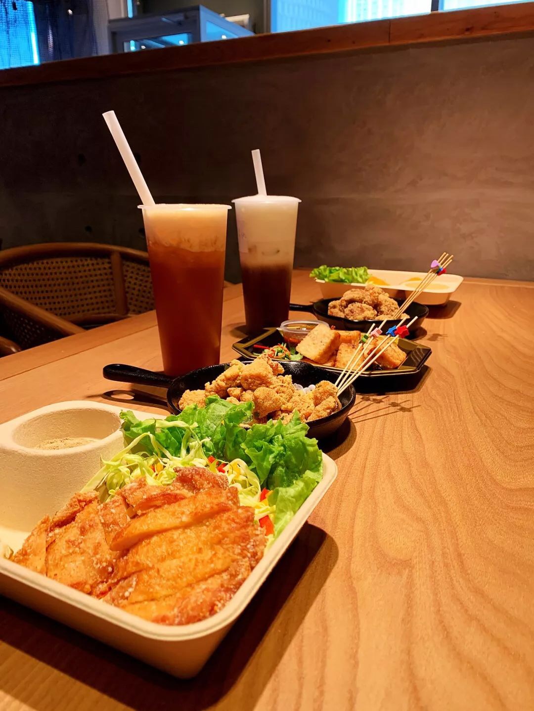 餐飲大事件223期 | 胡潤全球富豪榜發(fā)布，海底撈夫婦財富達2450億元、廣州酒家股東集體減持|餐飲界