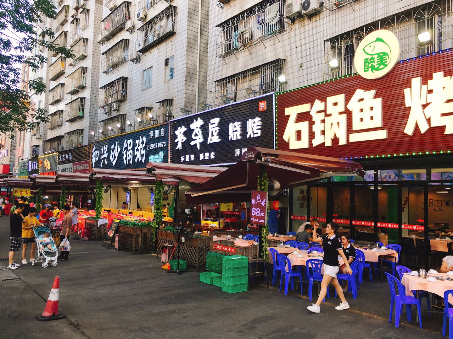 “成癮型”餐飲，正在收割一代年輕人?