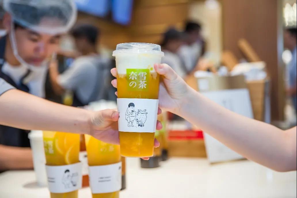 閉店的茶顏，焦慮的新茶飲