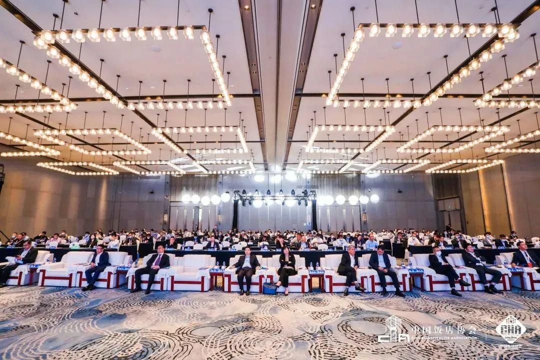 喜報(bào)！潘多拉飲食集團(tuán)榮獲“2022年度團(tuán)餐領(lǐng)跑者TOP100”