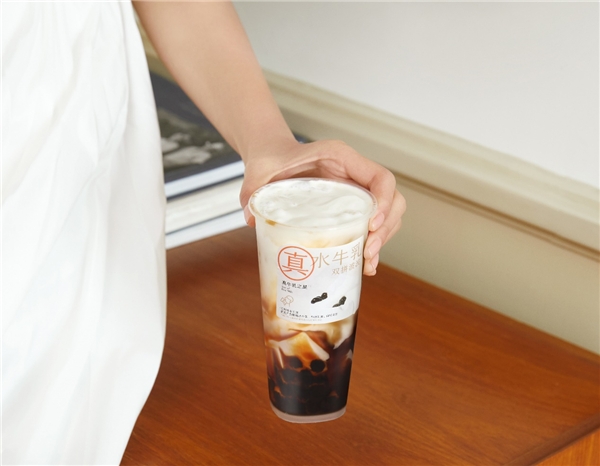 喜茶上新水牛乳雙拼波波，帶來全新真牛乳風味