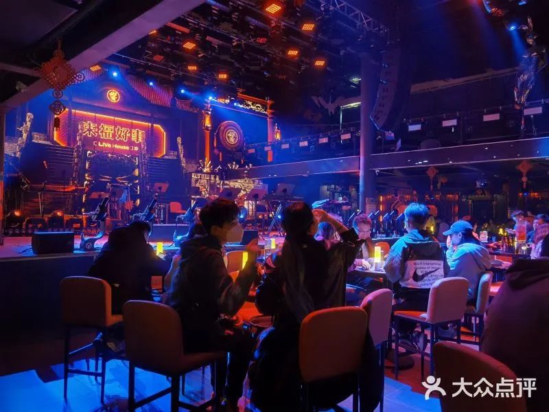 帶動(dòng)商圈人流增幅50% 這家Live house靠什么？|餐飲界