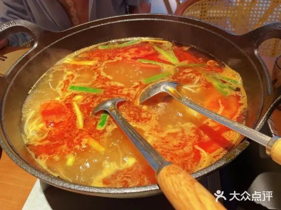 上億曝光，有人打飛的去吃 天水麻辣燙接棒淄博燒烤？