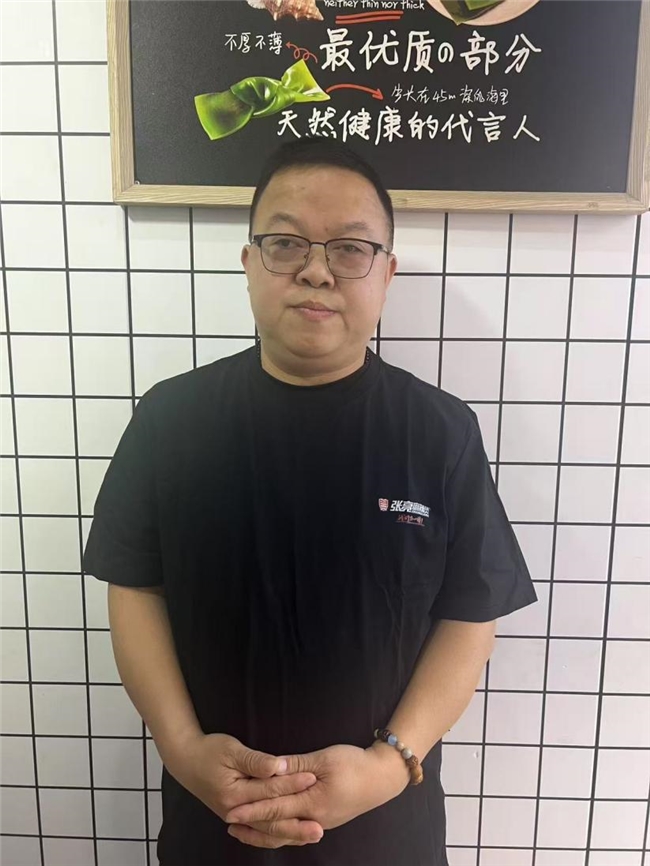 14年堅(jiān)守張亮麻辣燙，一個(gè)小鎮(zhèn)老板的長(zhǎng)期主義勝利