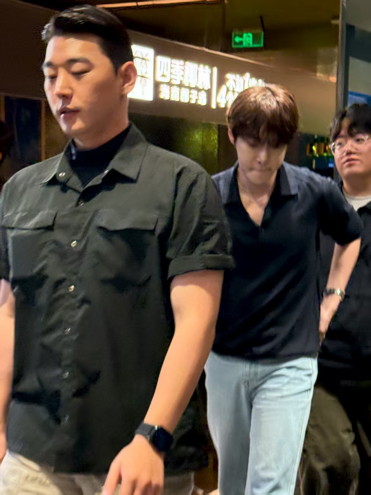 粉絲與偶像的 “雙向奔赴”：NCT金道英追隨粉絲推薦，打卡四季椰林椰子雞